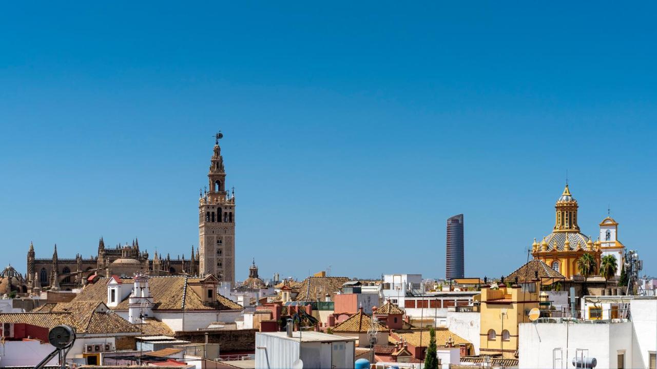 Palacio Del Siglo XVII Frente A Los Jardines De Murillo Sewilla Zewnętrze zdjęcie